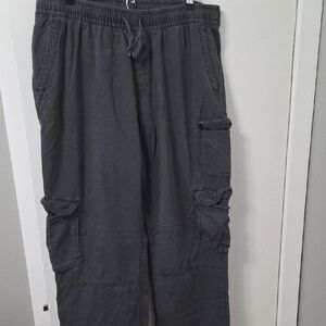 Old Navy Mid Rise Wide Leg Comfort Waistband Charcoal Cargo Pants